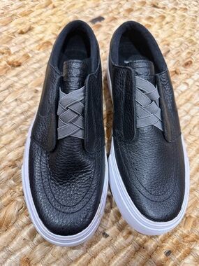 Nikes Black Leather Slip-On Sneakers with Gray Elastic Laces